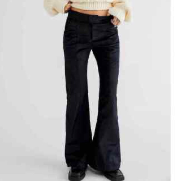 NWT Free People Walk With You Velvet Trousers in Black, Sz. 6 - Picture 1 of 14